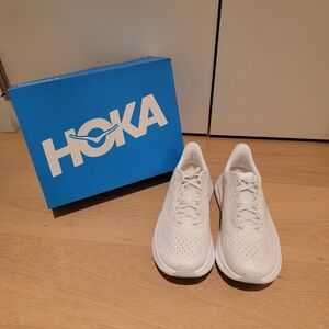 HOKA MACH 6 (SIZE 7B)